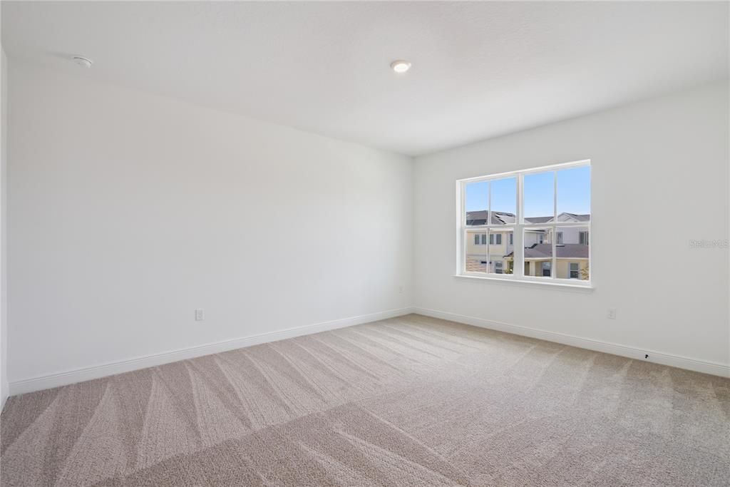 For Sale: $990,000 (5 beds, 3 baths, 3068 Square Feet)