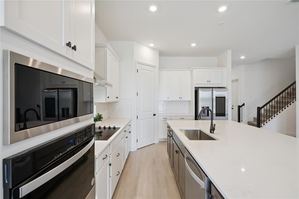 For Sale: $990,000 (5 beds, 3 baths, 3068 Square Feet)