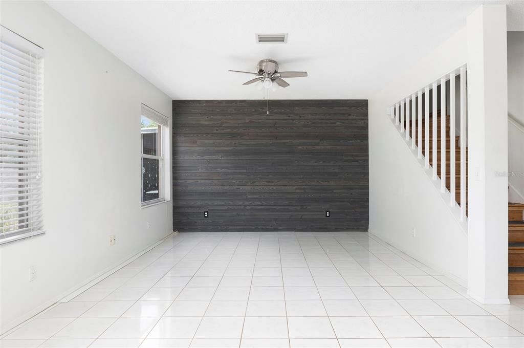 For Rent: $2,400 (3 beds, 2 baths, 1676 Square Feet)