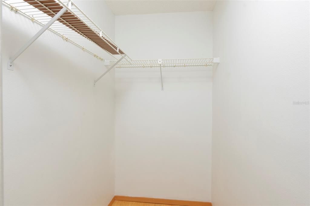 For Rent: $2,400 (3 beds, 2 baths, 1676 Square Feet)