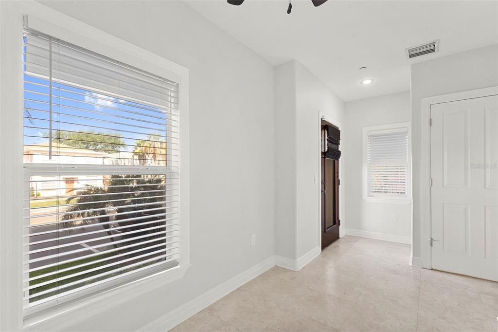 For Sale: $815,000 (2 beds, 3 baths, 2004 Square Feet)