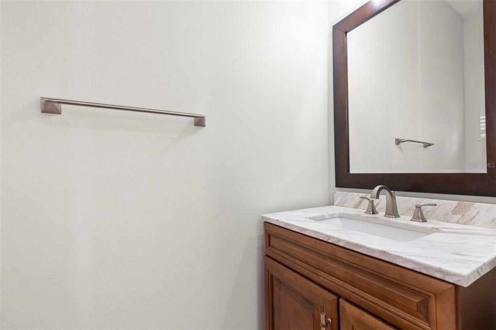 For Sale: $815,000 (2 beds, 3 baths, 2004 Square Feet)