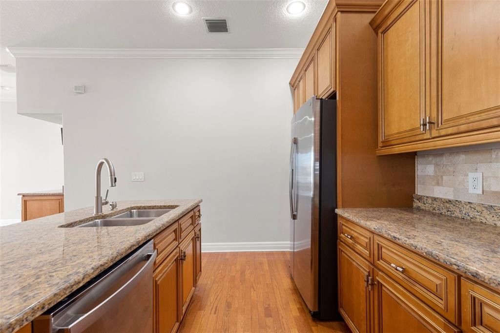 For Sale: $815,000 (2 beds, 3 baths, 2004 Square Feet)