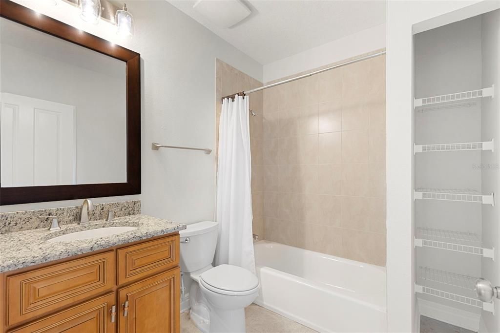 For Sale: $815,000 (2 beds, 3 baths, 2004 Square Feet)