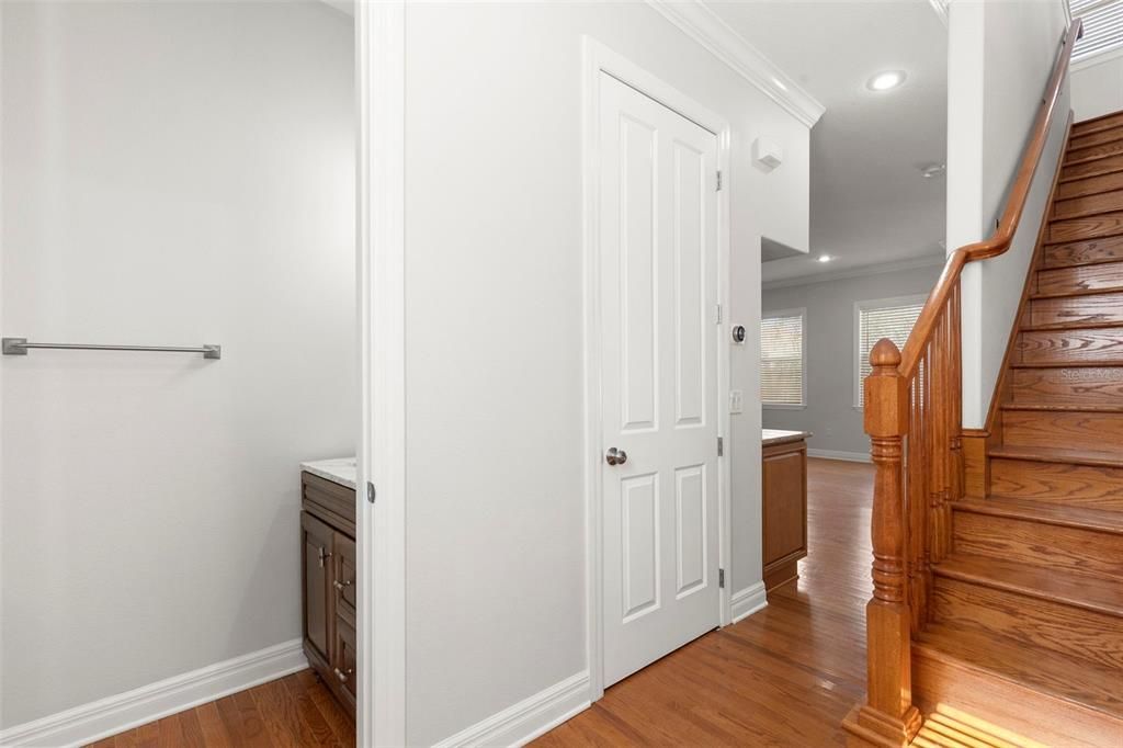 For Sale: $815,000 (2 beds, 3 baths, 2004 Square Feet)