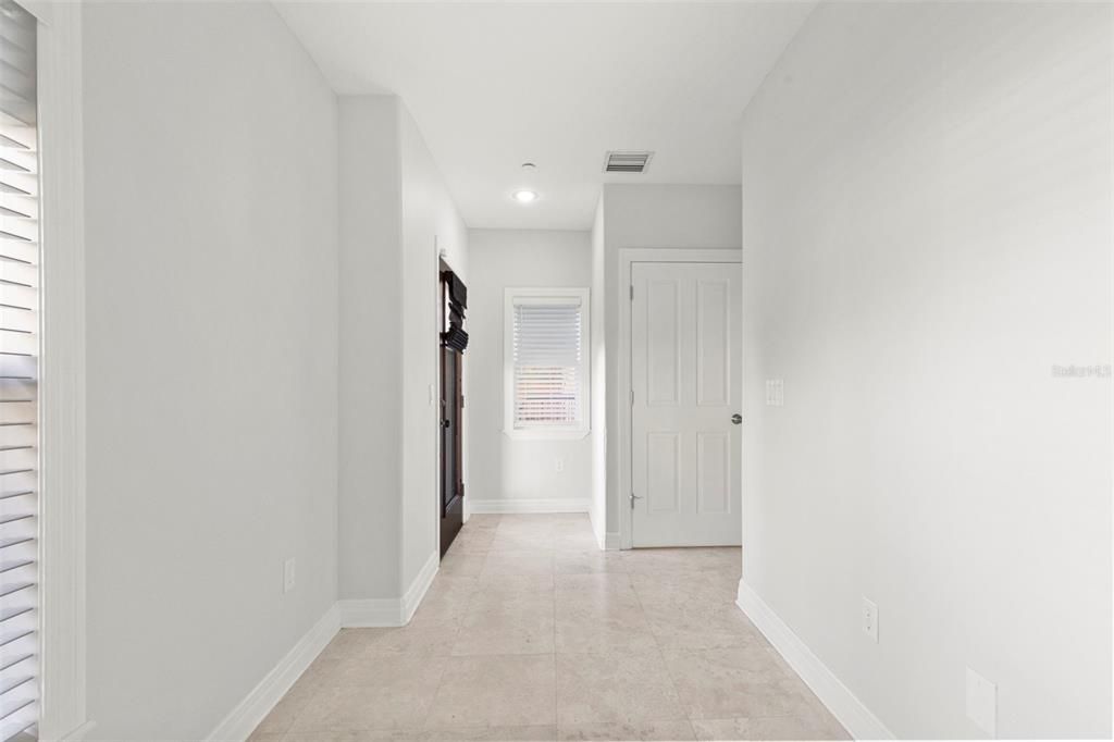 For Sale: $815,000 (2 beds, 3 baths, 2004 Square Feet)