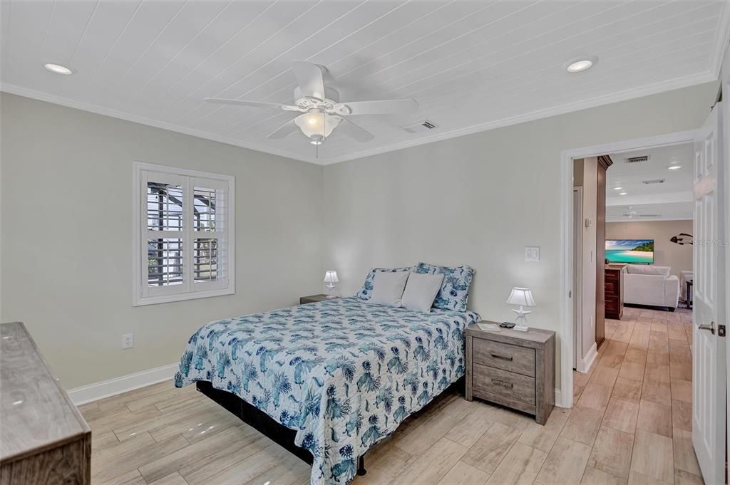 For Sale: $495,000 (2 beds, 2 baths, 1316 Square Feet)