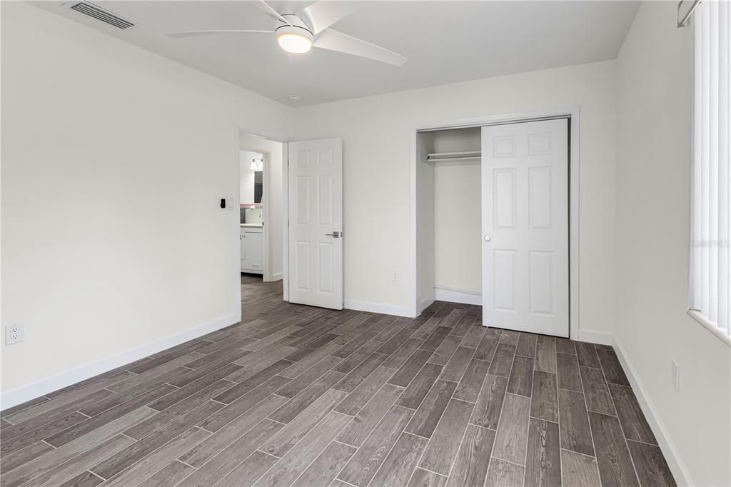 For Sale: $329,500 (3 beds, 2 baths, 1318 Square Feet)
