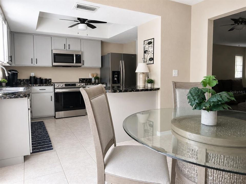En Venta: $279,000 (3 camas, 2 baños, 1388 Pies cuadrados)