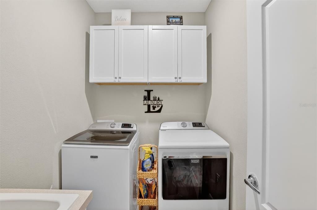 For Sale: $439,900 (3 beds, 2 baths, 1716 Square Feet)
