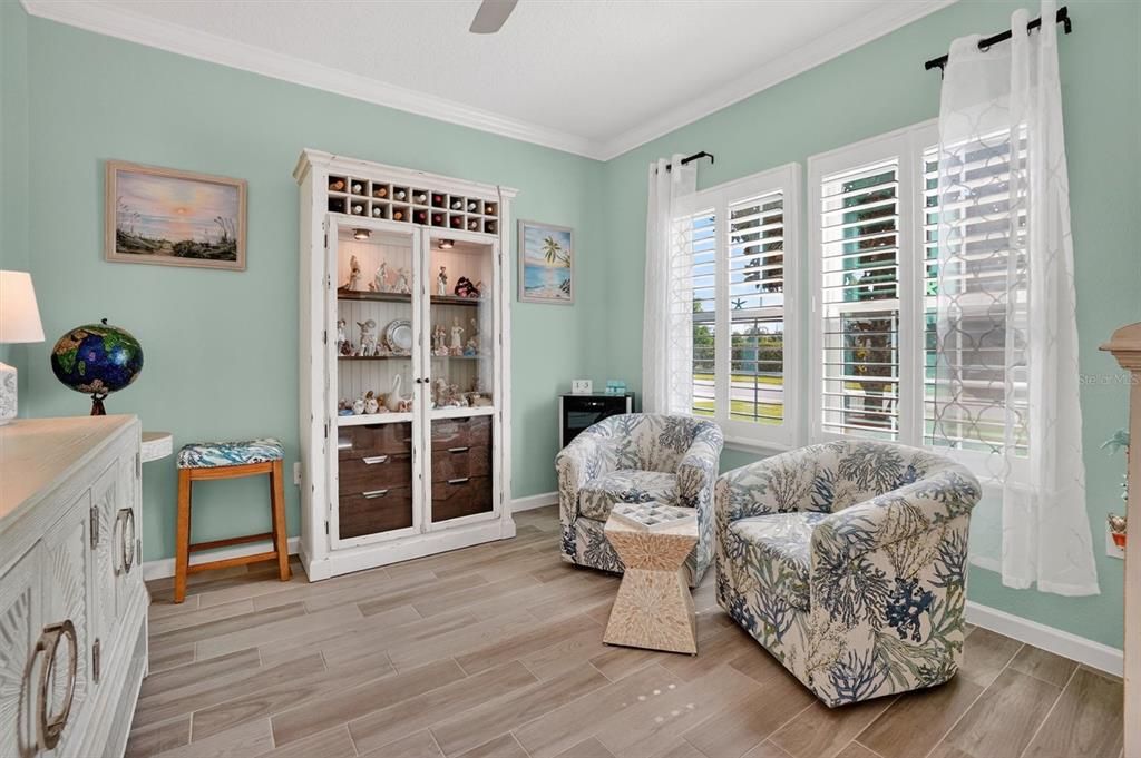 For Sale: $439,900 (3 beds, 2 baths, 1716 Square Feet)