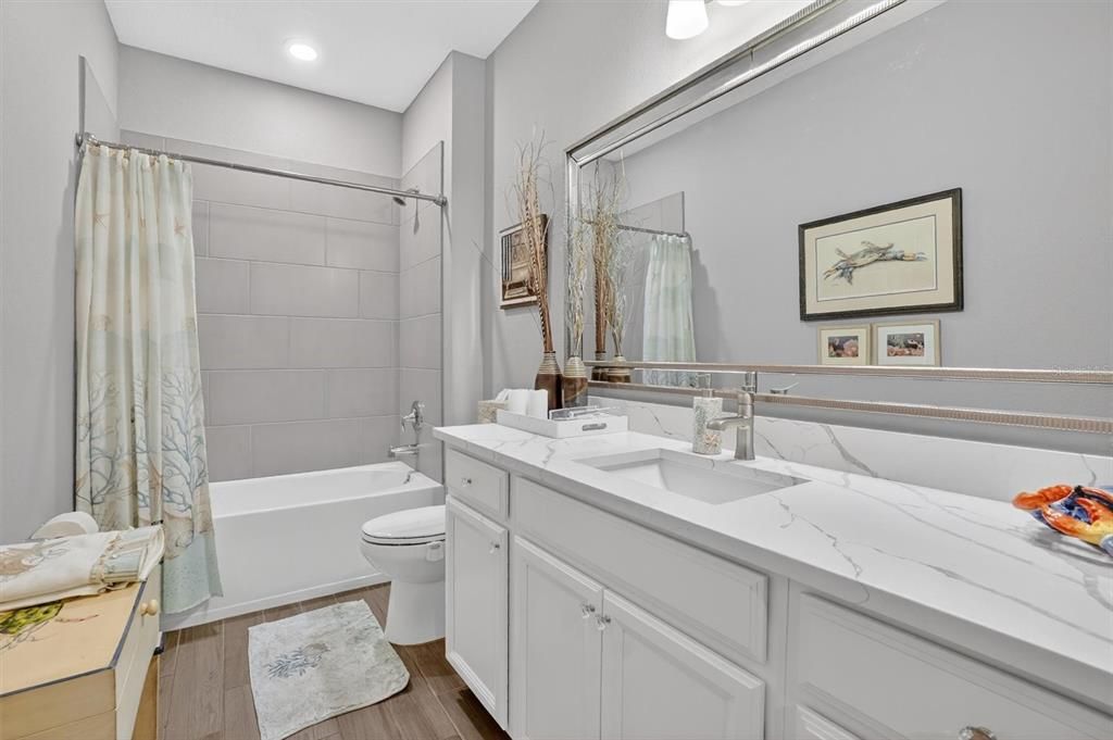 For Sale: $439,900 (3 beds, 2 baths, 1716 Square Feet)