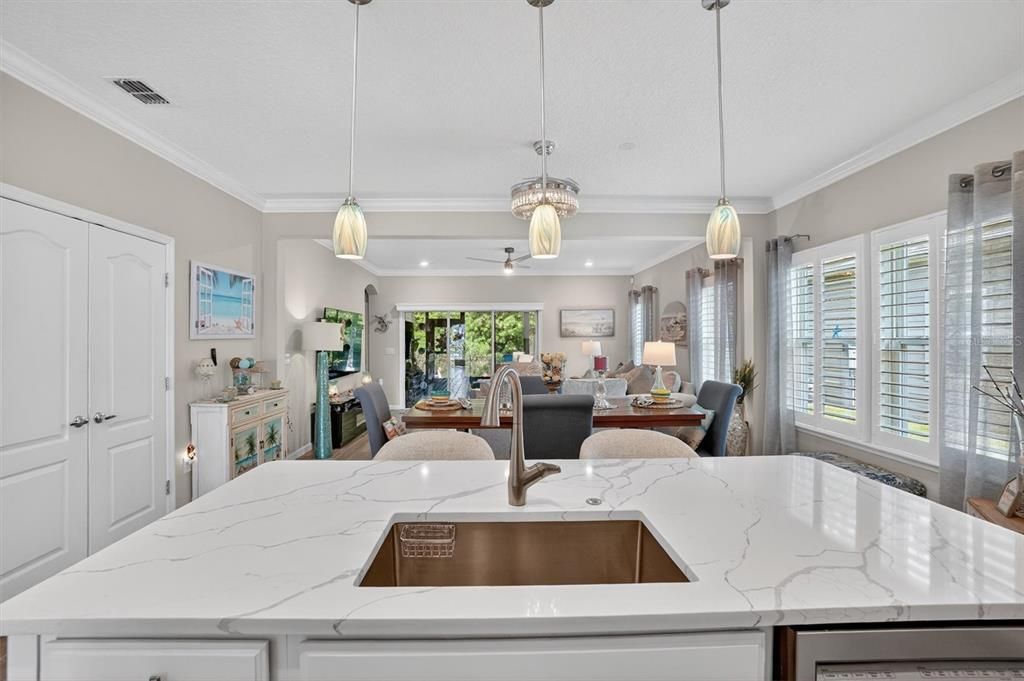 For Sale: $439,900 (3 beds, 2 baths, 1716 Square Feet)
