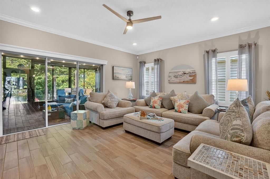 For Sale: $439,900 (3 beds, 2 baths, 1716 Square Feet)