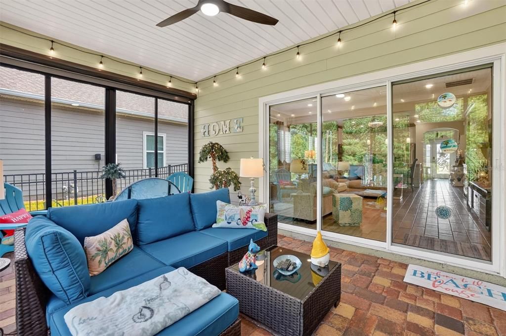 For Sale: $439,900 (3 beds, 2 baths, 1716 Square Feet)