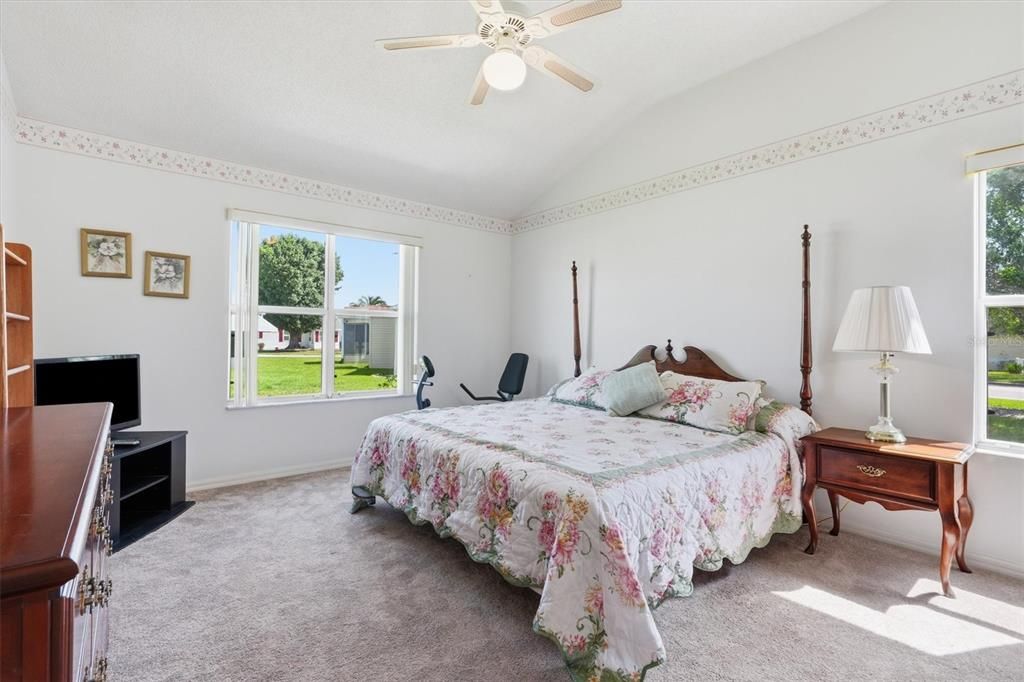 For Sale: $339,000 (2 beds, 2 baths, 1541 Square Feet)