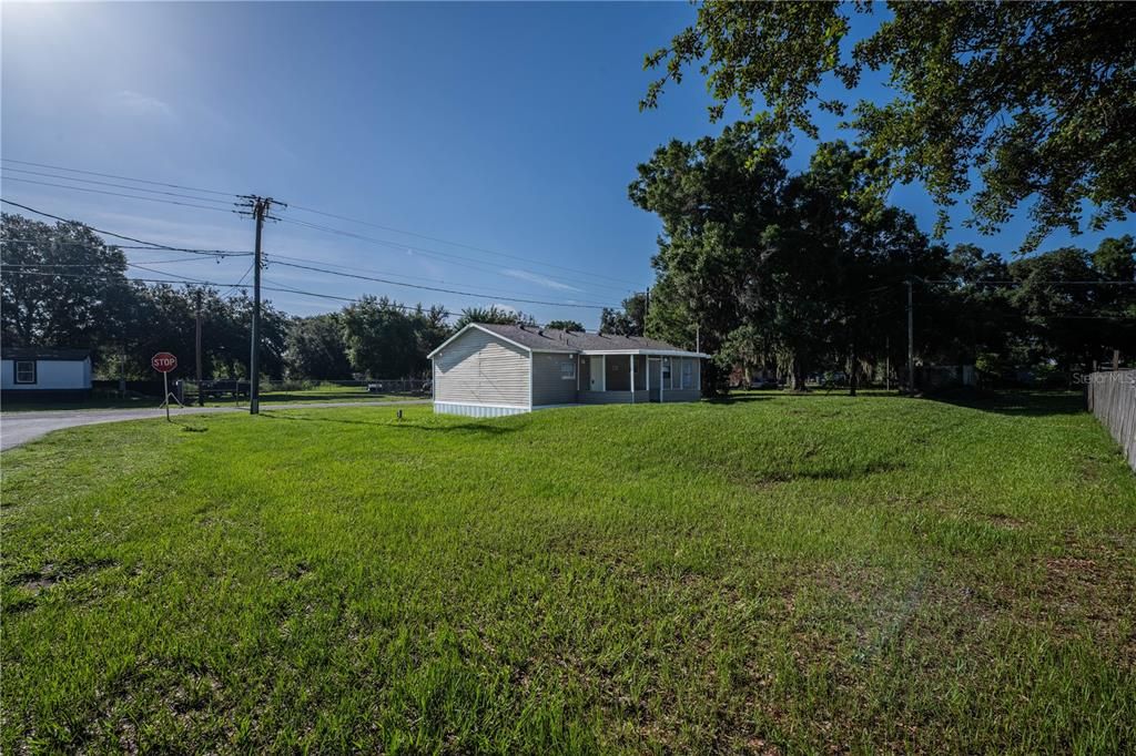 For Sale: $154,900 (3 beds, 2 baths, 1040 Square Feet)