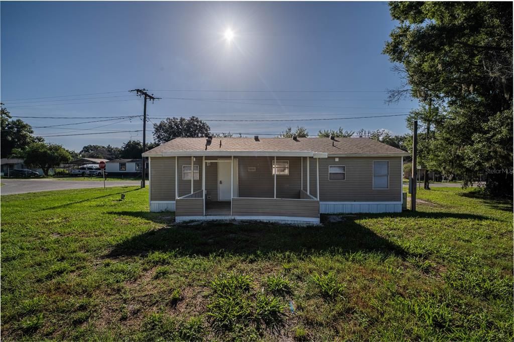 For Sale: $154,900 (3 beds, 2 baths, 1040 Square Feet)