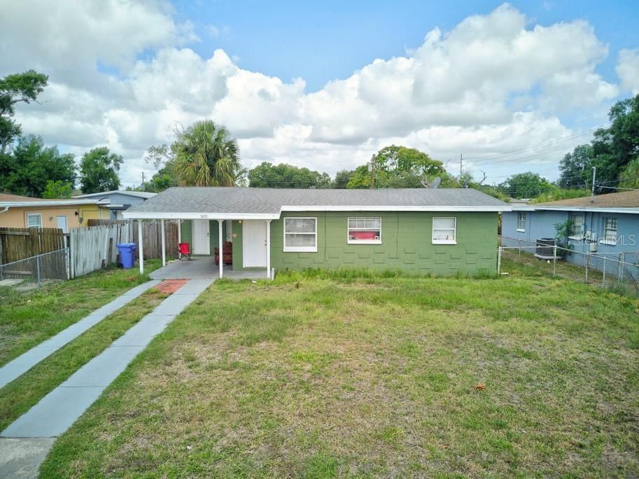 For Sale: $220,000 (3 beds, 1 baths, 890 Square Feet)