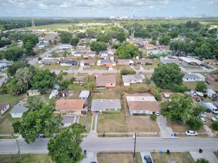 For Sale: $220,000 (3 beds, 1 baths, 890 Square Feet)