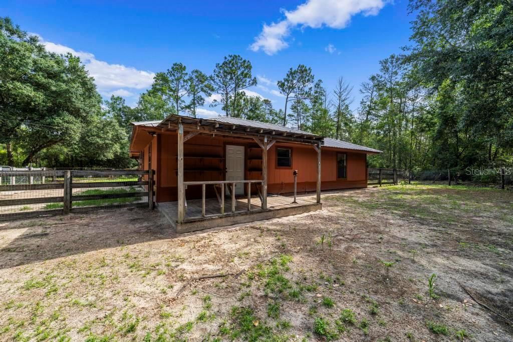 For Sale: $249,000 (2 beds, 2 baths, 1176 Square Feet)