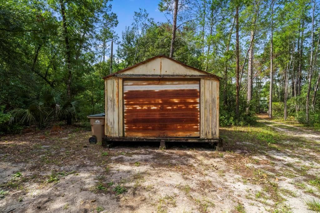 For Sale: $249,000 (2 beds, 2 baths, 1176 Square Feet)