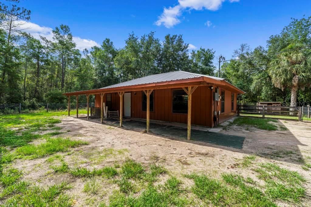 For Sale: $249,000 (2 beds, 2 baths, 1176 Square Feet)
