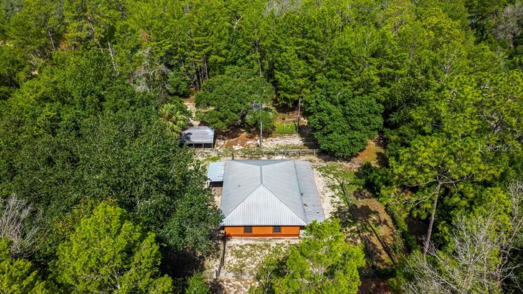 For Sale: $249,000 (2 beds, 2 baths, 1176 Square Feet)