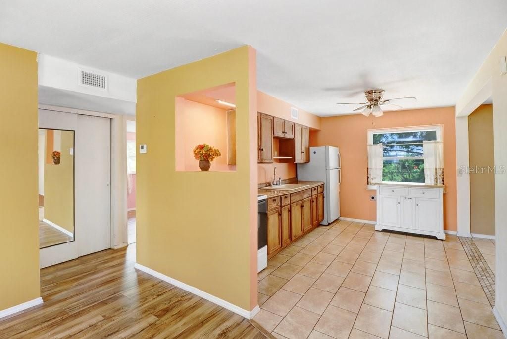 En Venta: $225,000 (2 camas, 1 baños, 852 Pies cuadrados)