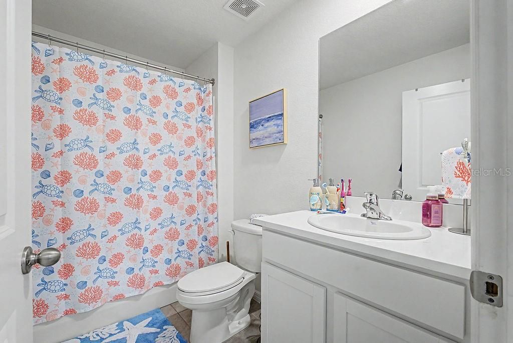 En Venta: $334,990 (4 camas, 2 baños, 1774 Pies cuadrados)