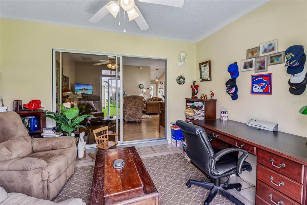 En Venta: $479,000 (3 camas, 2 baños, 1850 Pies cuadrados)
