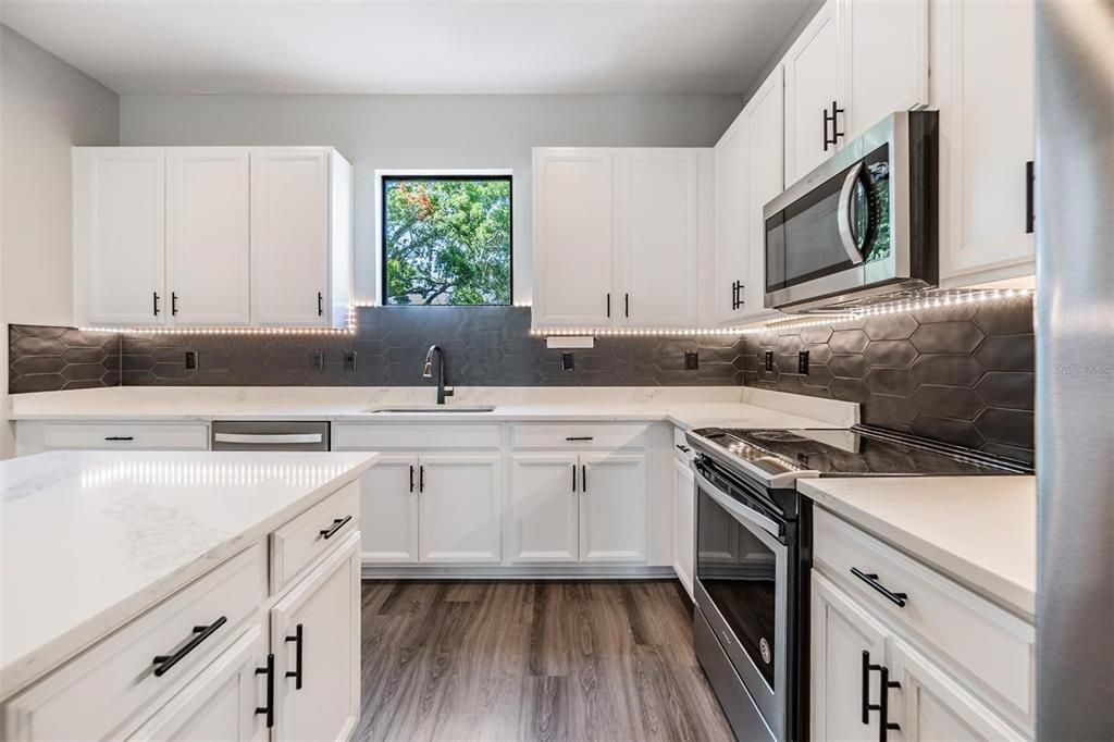 For Rent: $4,500 (3 beds, 3 baths, 1778 Square Feet)