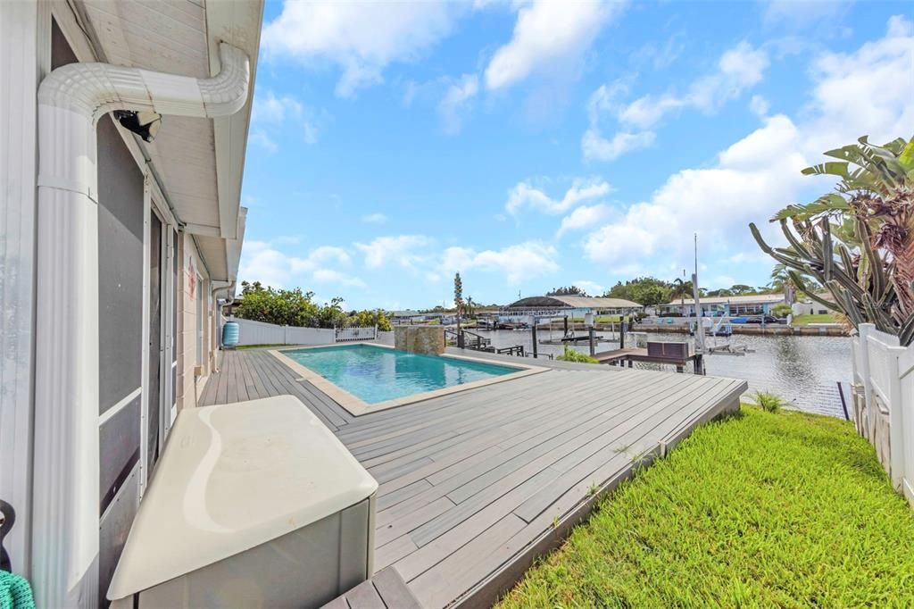En Venta: $433,000 (2 camas, 2 baños, 1461 Pies cuadrados)