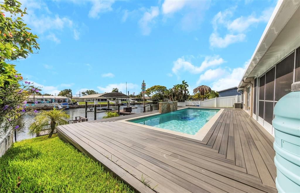 En Venta: $433,000 (2 camas, 2 baños, 1461 Pies cuadrados)