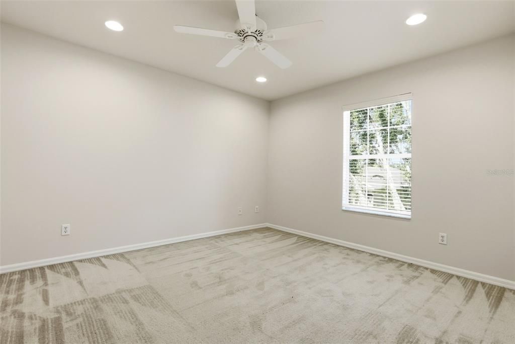 En Venta: $574,900 (4 camas, 2 baños, 3019 Pies cuadrados)