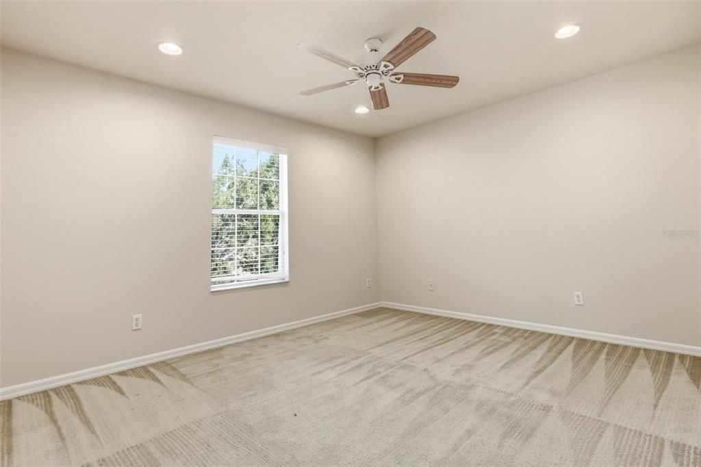 En Venta: $574,900 (4 camas, 2 baños, 3019 Pies cuadrados)