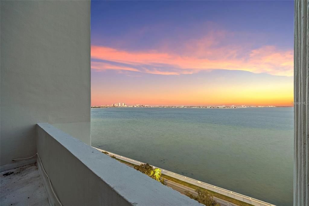 For Rent: $3,600 (2 beds, 2 baths, 1320 Square Feet)