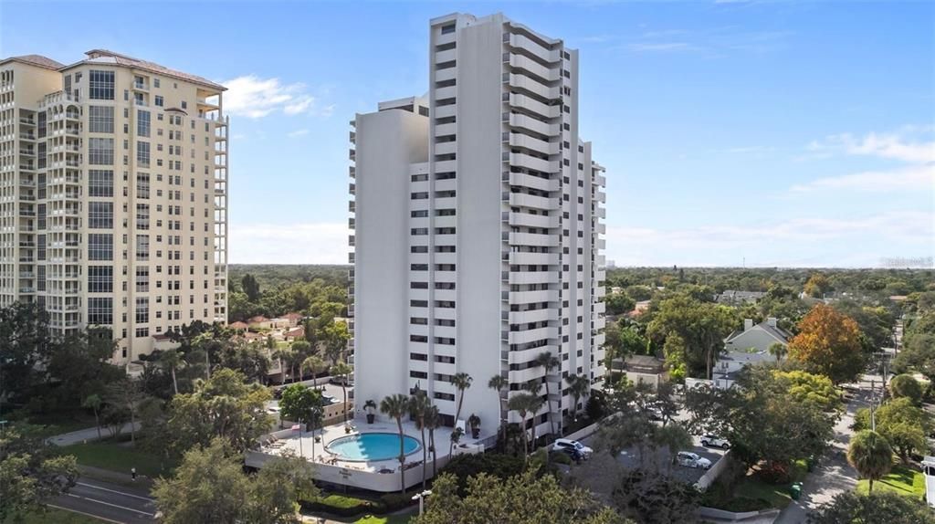 For Rent: $3,600 (2 beds, 2 baths, 1320 Square Feet)