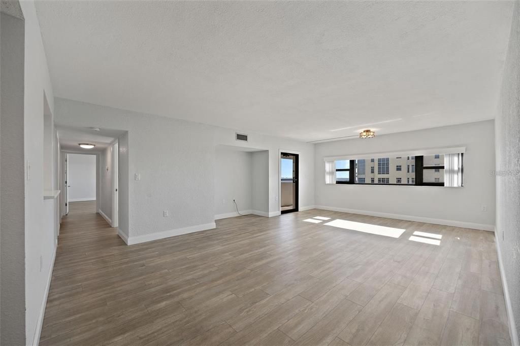 For Rent: $3,600 (2 beds, 2 baths, 1320 Square Feet)
