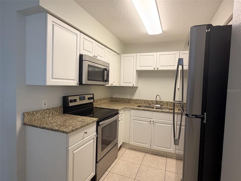 For Rent: $1,495 (2 beds, 1 baths, 860 Square Feet)