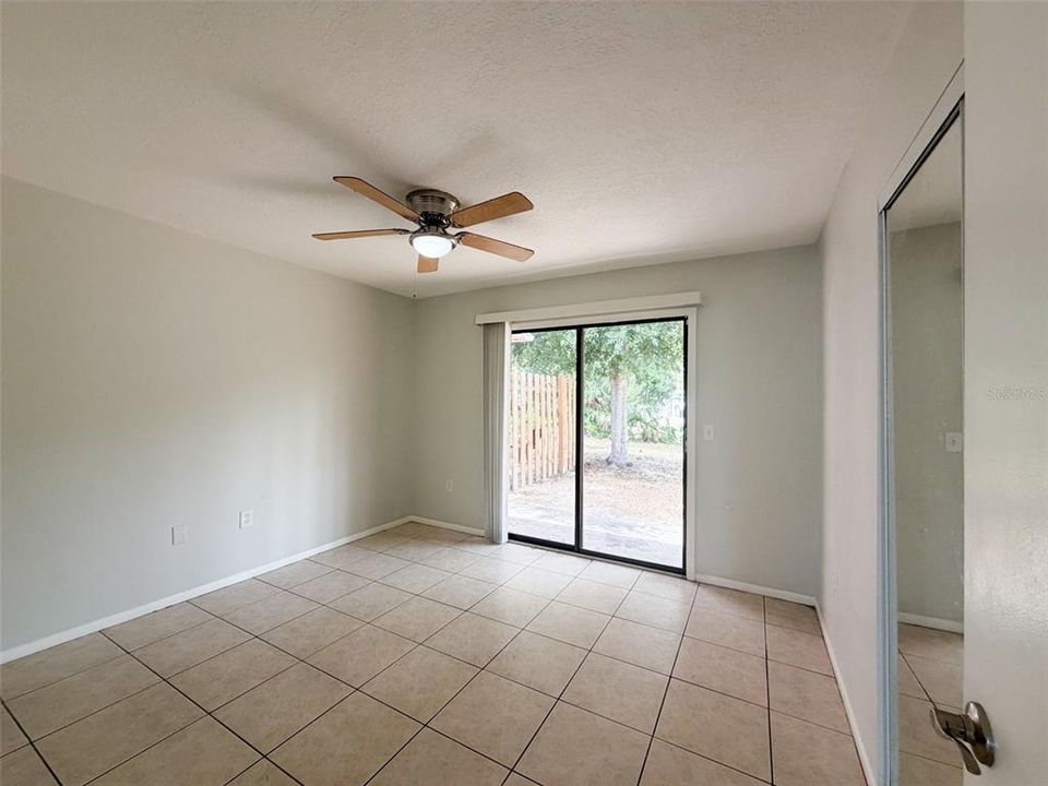 For Rent: $1,495 (2 beds, 1 baths, 860 Square Feet)