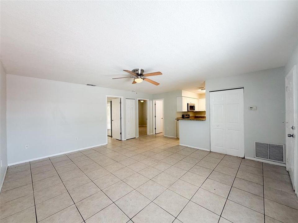 For Rent: $1,495 (2 beds, 1 baths, 860 Square Feet)