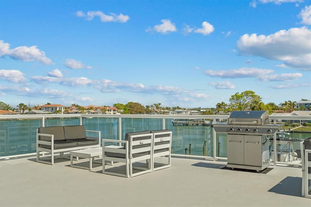 For Sale: $769,000 (3 beds, 2 baths, 1459 Square Feet)