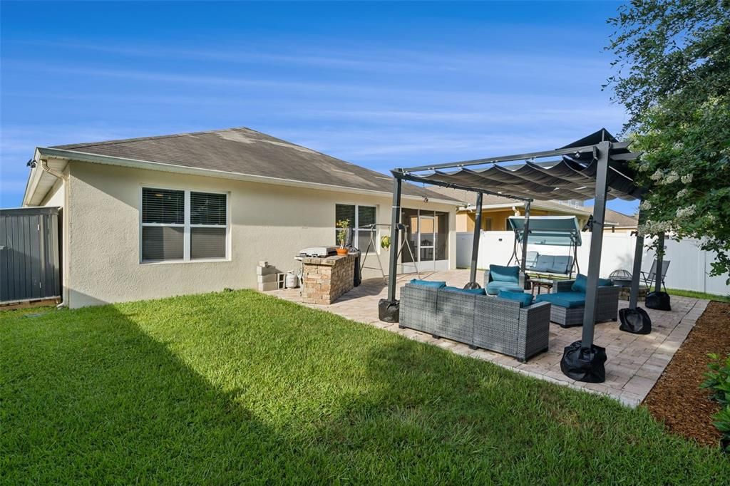 For Sale: $365,000 (4 beds, 2 baths, 1867 Square Feet)