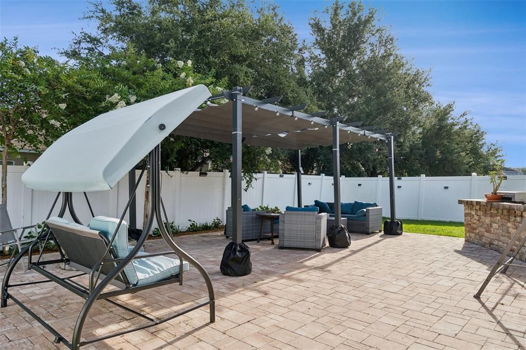 For Sale: $365,000 (4 beds, 2 baths, 1867 Square Feet)