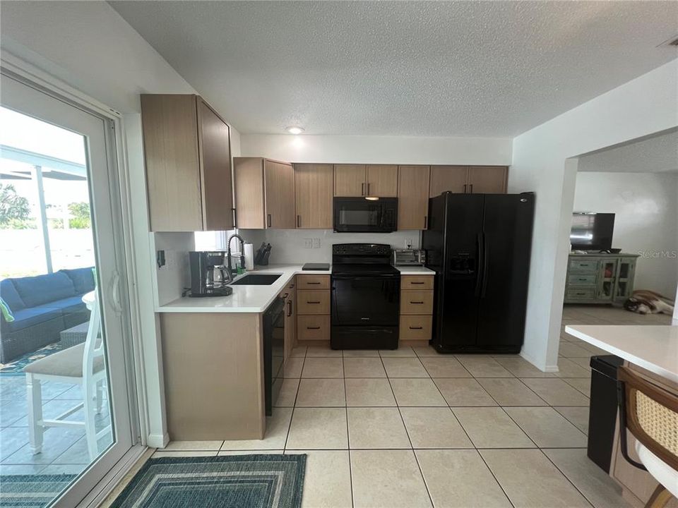 For Rent: $1,900 (2 beds, 2 baths, 1196 Square Feet)