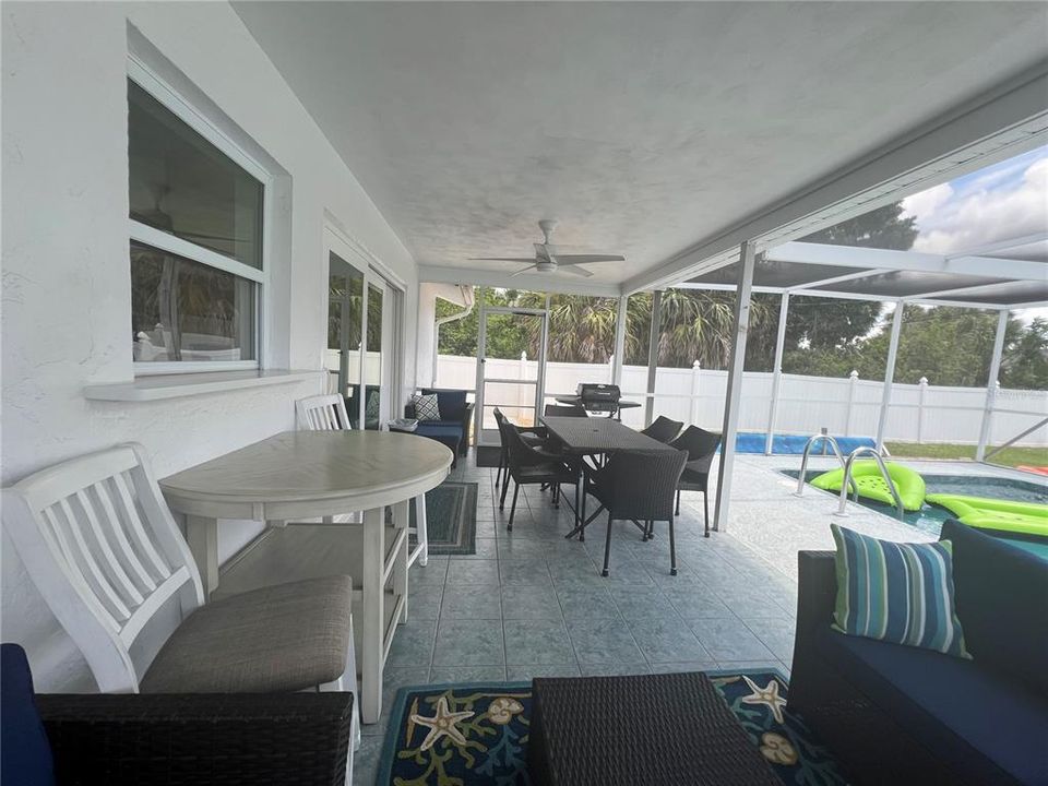 For Rent: $1,900 (2 beds, 2 baths, 1196 Square Feet)