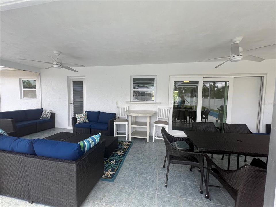 For Rent: $1,900 (2 beds, 2 baths, 1196 Square Feet)