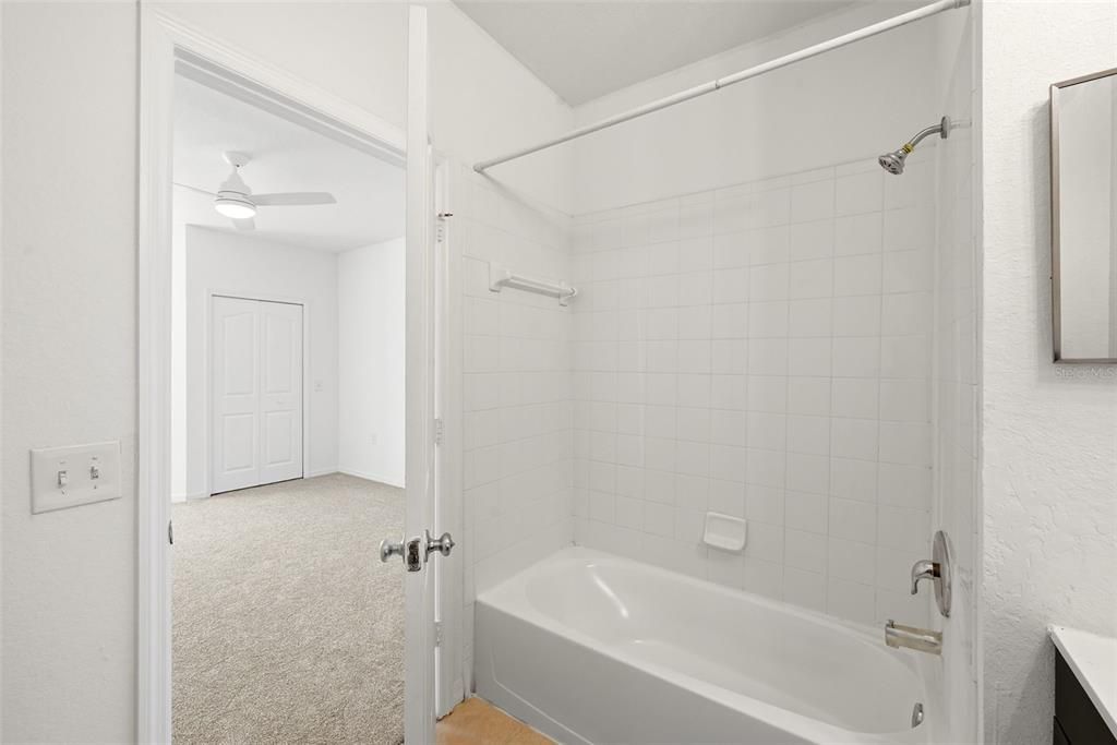 В аренду: $1,735 (3 спален, 2 ванн, 1285 Квадратных фут)