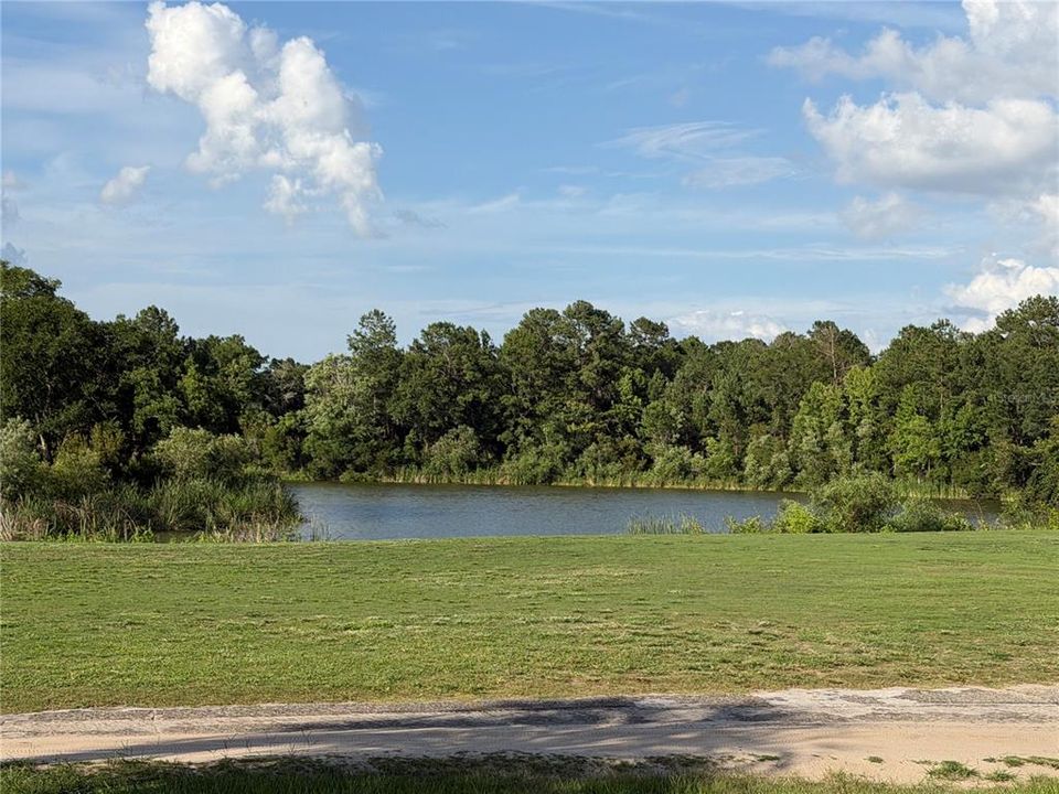 For Sale: $124,900 (2 beds, 1 baths, 1027 Square Feet)
